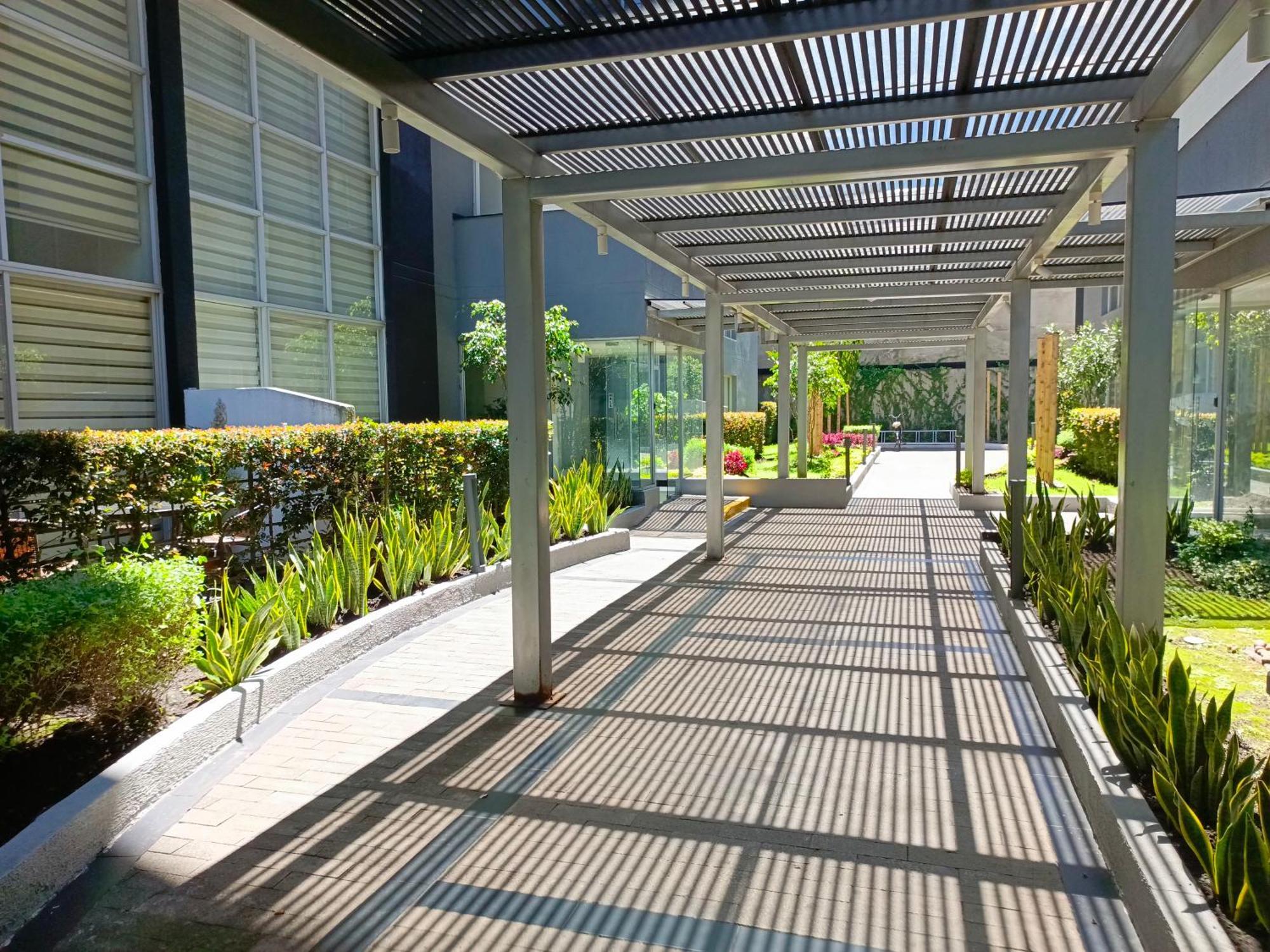 Downtown Quito - Balcony - Gym - Parking - 7Thfloor Apartment Luaran gambar