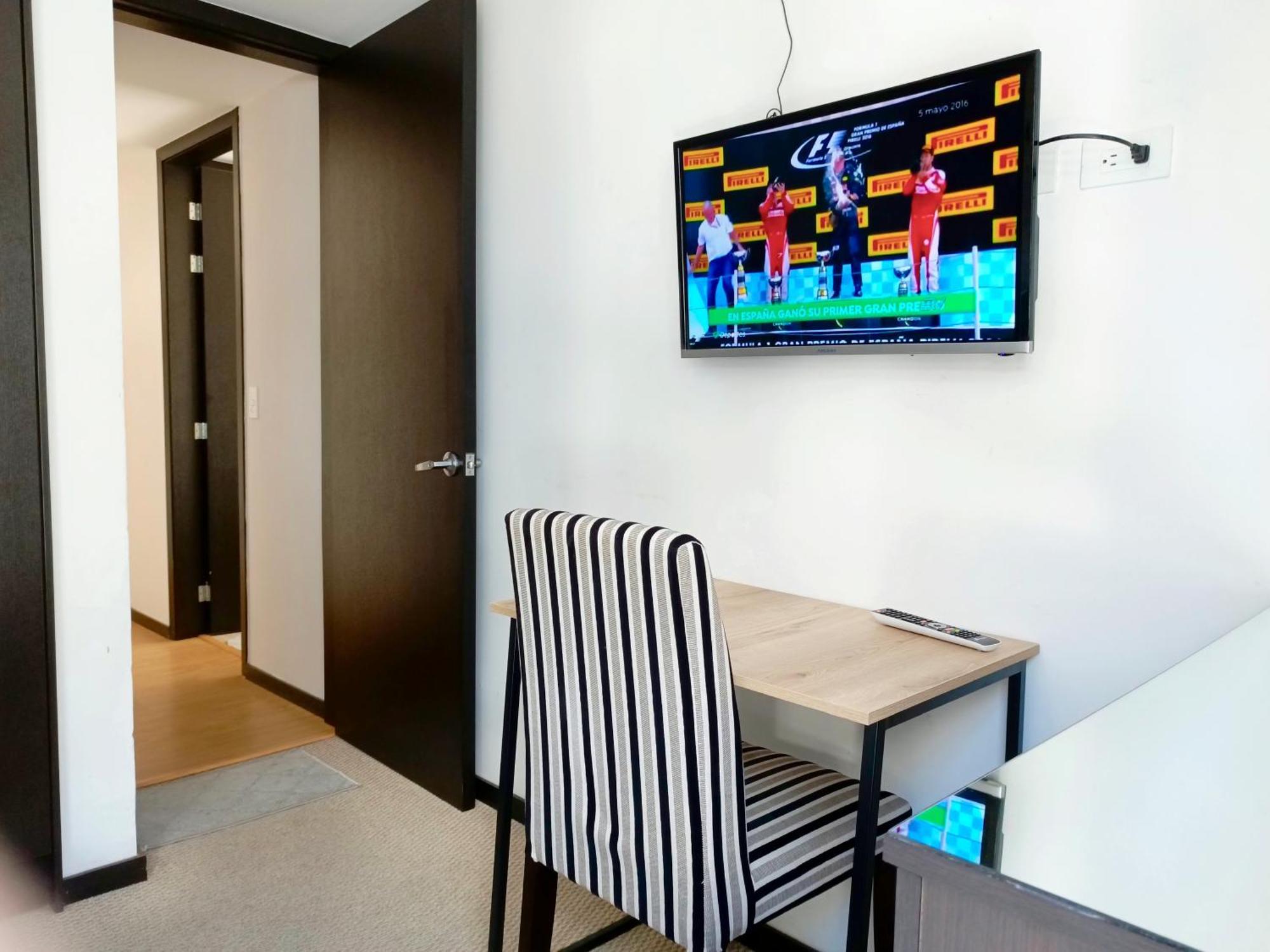 Downtown Quito - Balcony - Gym - Parking - 7Thfloor Apartment Luaran gambar