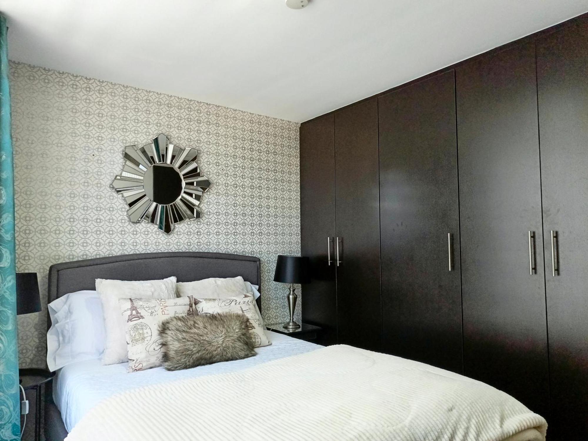 Downtown Quito - Balcony - Gym - Parking - 7Thfloor Apartment Luaran gambar
