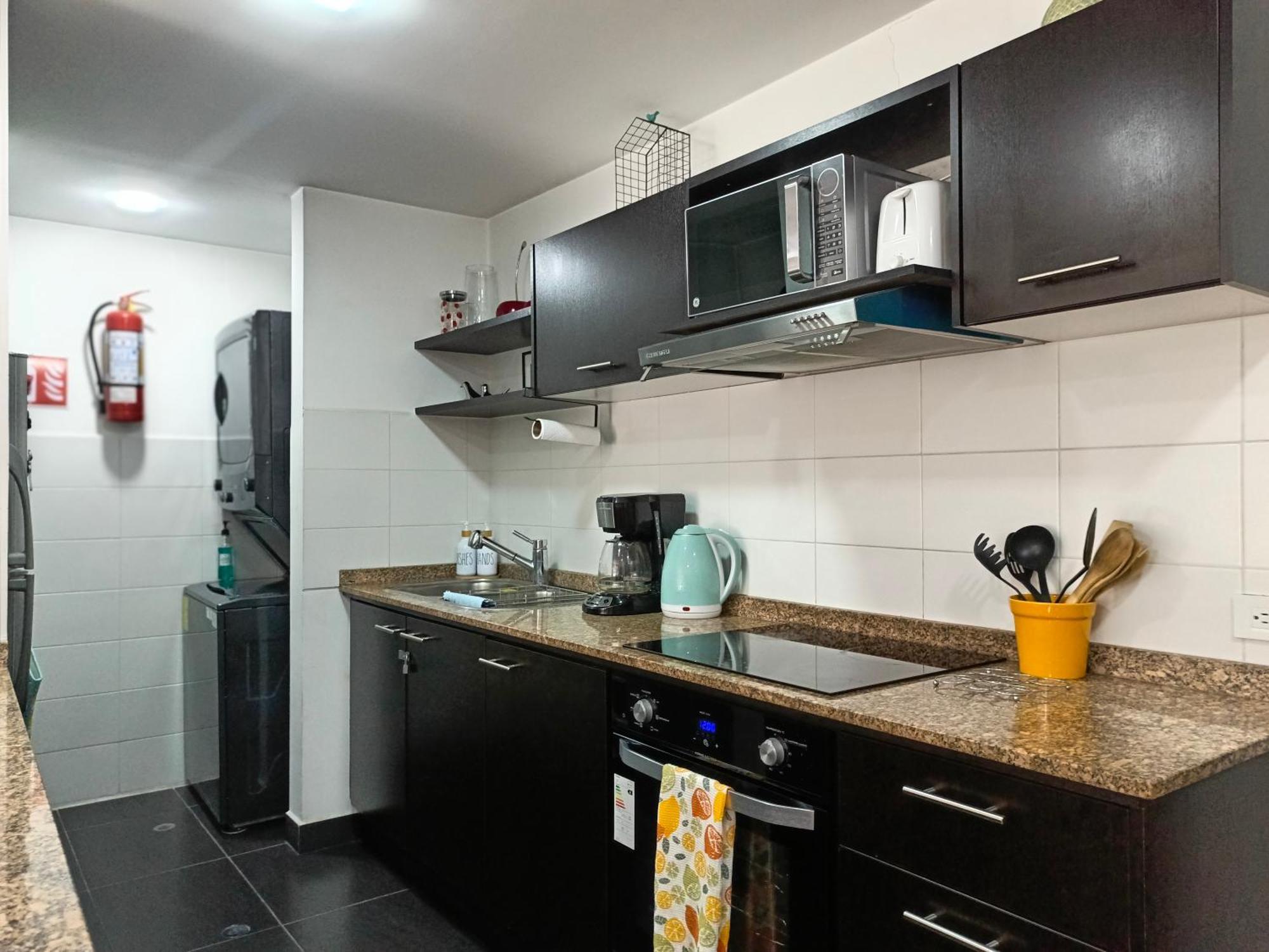 Downtown Quito - Balcony - Gym - Parking - 7Thfloor Apartment Luaran gambar